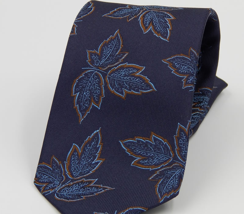 Holliday & Brown 100% silk tie in Blue color